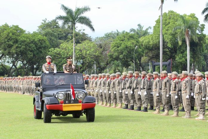 Apel Gelar Pasukan Memperingati HUT ke-74 Satpol PP dan ke-62 Satlinmas Dipimpin Mendagri