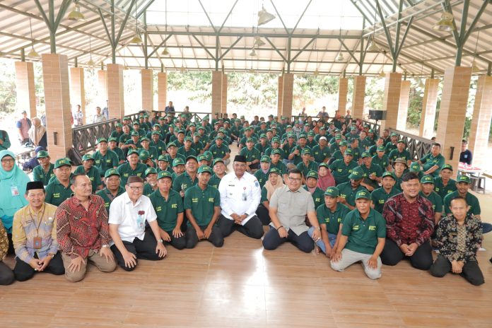 Pj Gubernur Safrizal Tekankan Arti Penting Petani Untuk Babel