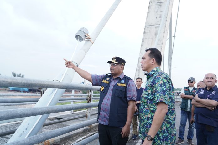 Pj Gubernur Safrizal ZA Sebut Kandasnya Kapal di Alur Pangkalbalam Teratasi