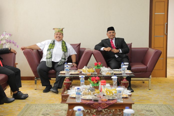 Pj Gubernur Safrizal Jemput Kedatangan Anggota V BPK RI