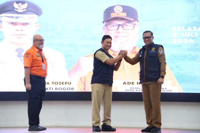 Plh. Dirjen Bina Adwil dan Pj. Bupati Bogor Deklarasikan Kesiapsiagaan Bencana di 40 Kecamatan