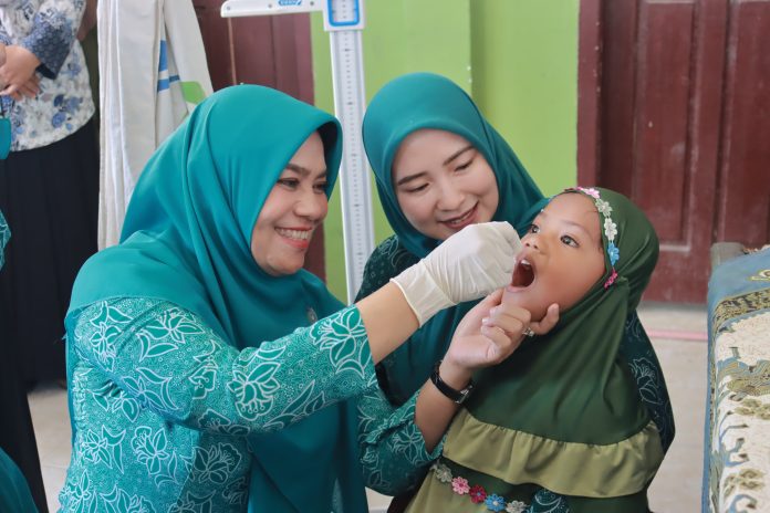 Sukseskan Pekan Imunisasi Nasional Polio, Pj Ketua TP PKK Safriati Safrizal Cek Kesiapan Ke Desa-desa
