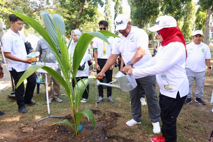 Hadiri HUT Fakultas Pertanian USK, Pj Gubernur Safrizal Canangkan Penanaman 500 Ribu Pohon Buah Khas Aceh