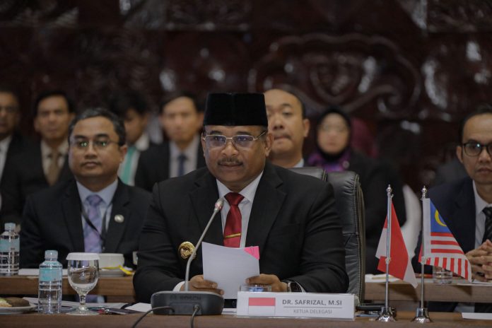 Pimpin Sidang ke-39, Safrizal Tegaskan Kemajuan Kerja Sama Sosio-Ekonomi Indonesia-Malaysia