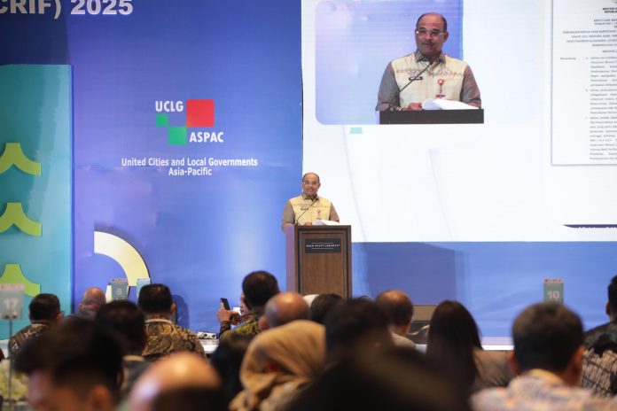 Wakili Mendagri, Dirjen Bina Adwil, Safrizal ZA Tegaskan Komitmen Iklim Indonesia di Forum CRIF 2025