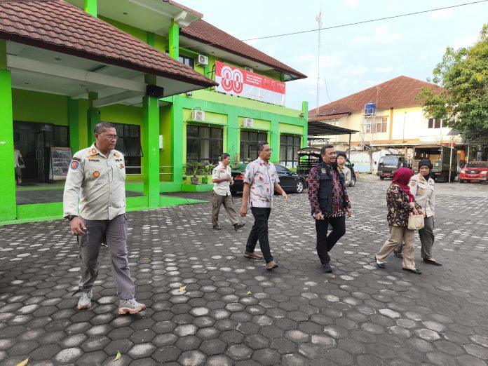 Ditjen Bina Adwil Dorong Satlinmas Aktif Jaga Keamanan dan Ketertiban di Pekalongan
