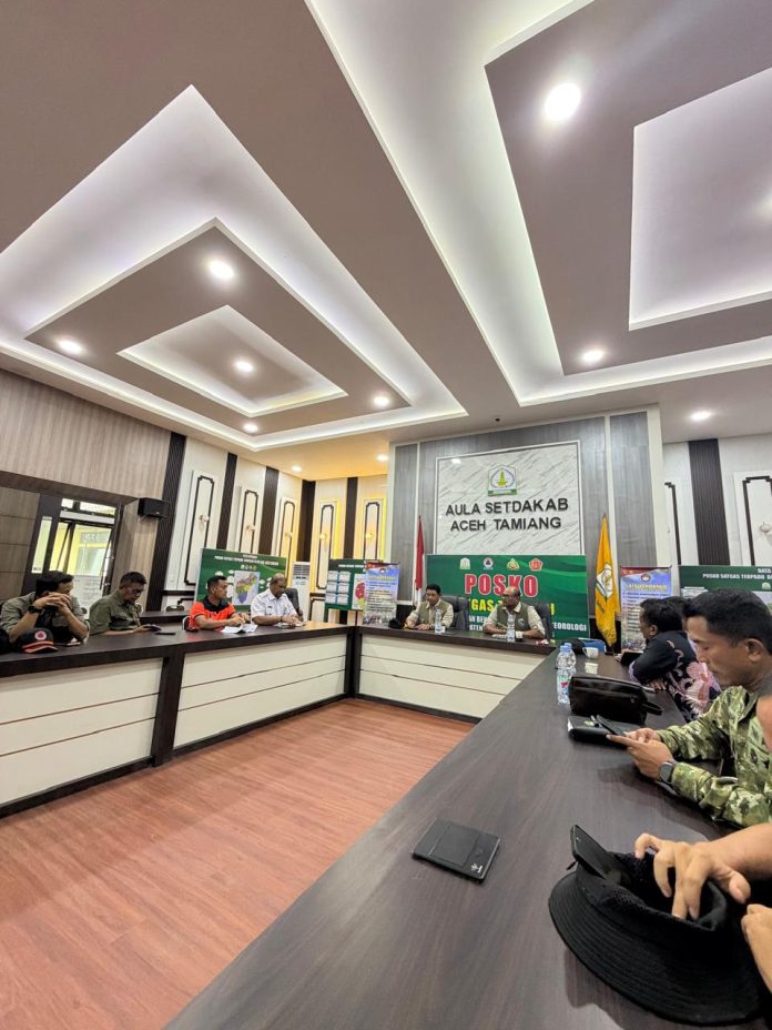 Ka BNPB dan Kasatgaswil Aceh perintahkan penambahan 111 unit rumah huntara di Tamiang Hulu