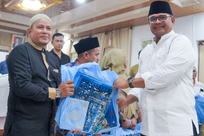 Satgas PRR Serahkan Bantuan Presiden untuk Korban Bencana Hidrometeorologi di Pidie